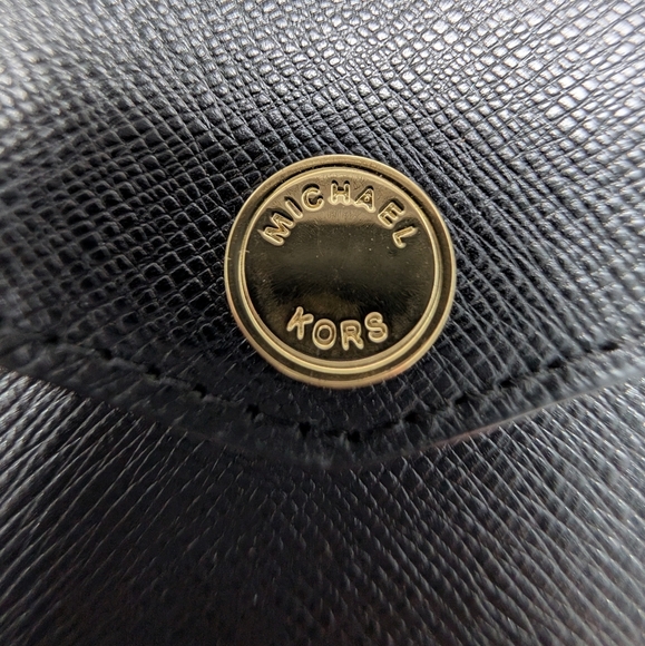 Michael Kors Saffiano Color Block Carryall Bifold Wallet Genuine Leather NWT - Picture 2 of 14